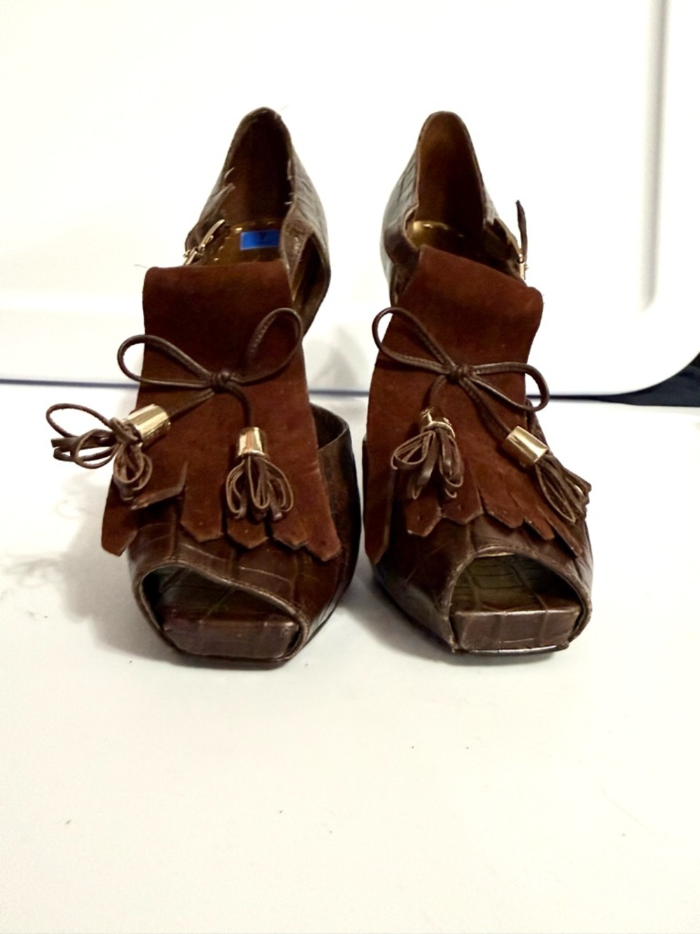 BCBGirls Malaya Brown Platform Peep Toe Sandal Fringe Tassel Heels Sz 7 - Picture 4 of 8